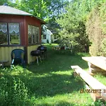 Tonise Holiday Houses Ferienhaus *