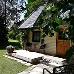 Tonise Holiday Houses Ferienhaus *