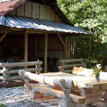 Tonise Holiday Houses