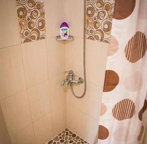 Tonise Holiday Houses *