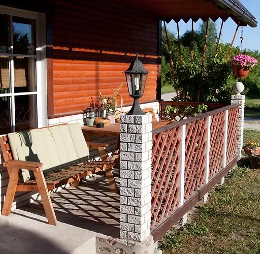 Tonise Holiday Houses *